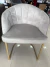 Cadeira Veludo Base Aço Carbono Pintura Epóxi