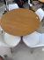 Conjunto Mesa Cone + 5 Cadeiras com Estofado
