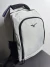 Mochila mizuno cinza