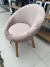 Poltrona Tecido Veludo Rose Com Pés Palito - comprar online