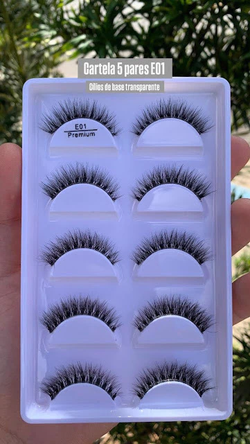 CILIOS POSTIÇOS CARTELA COM 05 PARES 3D E01 PREMIUM (Base Transparente)