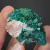 Drusa de dioptásio bem cristalizado com malaquita acicular na matriz - 5,3 cm - Cód. 1C-530