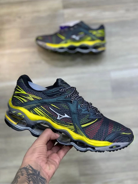 Mizuno Wave Prophecy 1 'Black/ Yellow Neon Fade'