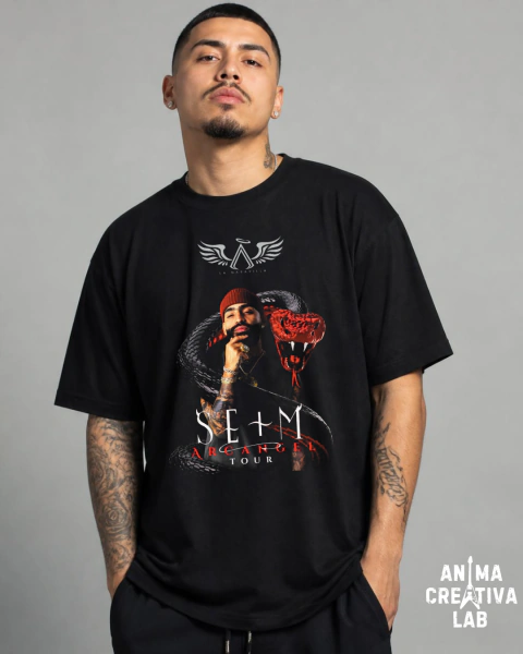 Remera Arcangel Austin Santos serpiente unisex