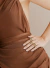 ANEL TEMPO II LEQUE LATERAL ARO 19 OURO | Morena Canela - comprar online