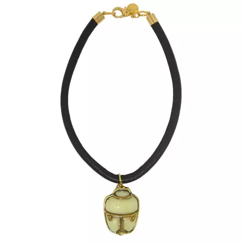 Colar Couro Escaravelho Branco | Rosana Bernardes - comprar online