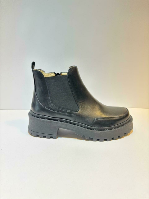 BOTA CUERO ELASTICO BAJA