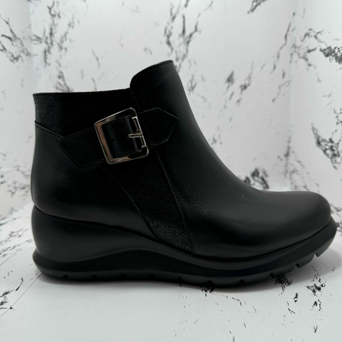 BOTA CUERO TACO CHINO