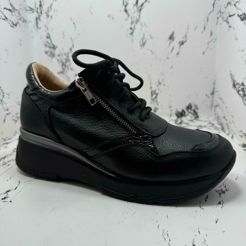 ZAPATILLA EN CUERO CHINO