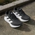 Imagen de ZAPATILLAS RUNFALCON 5 + BUZO CON CAPUCHA DE REGALO UNISEX AMBOS