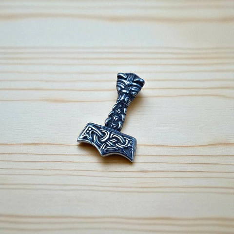 Pingente Mjolnir de Uhtred