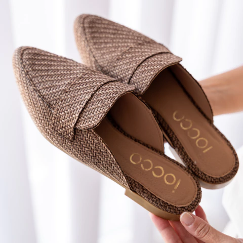 Zueco Bari Rafia Chocolate - comprar online