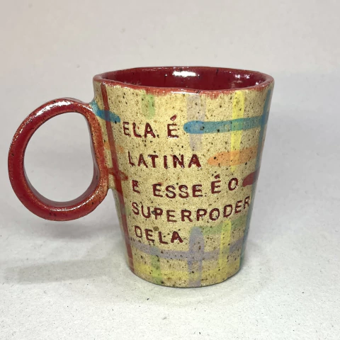 Ela é latina - comprar online