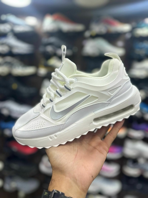 Nike Bailleli - Branco/Silver - comprar online