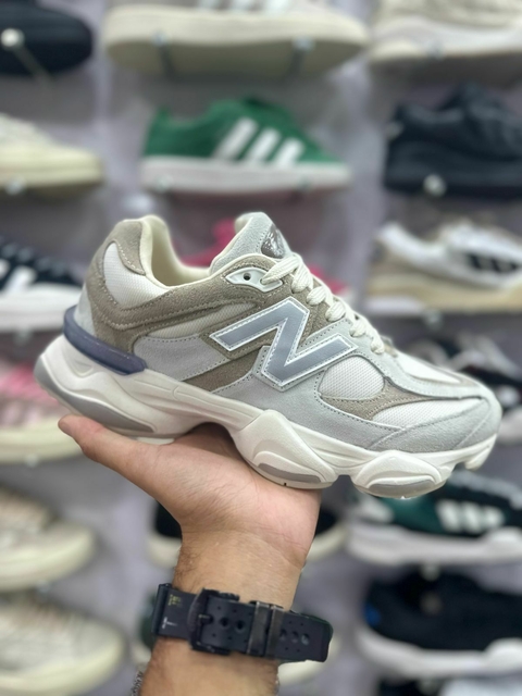 New Balance 9060 - Cinza Claro/Cinza - comprar online