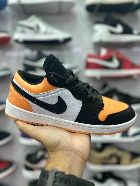 Nike Air Jordan 1 Low - Branco/Laranja - comprar online