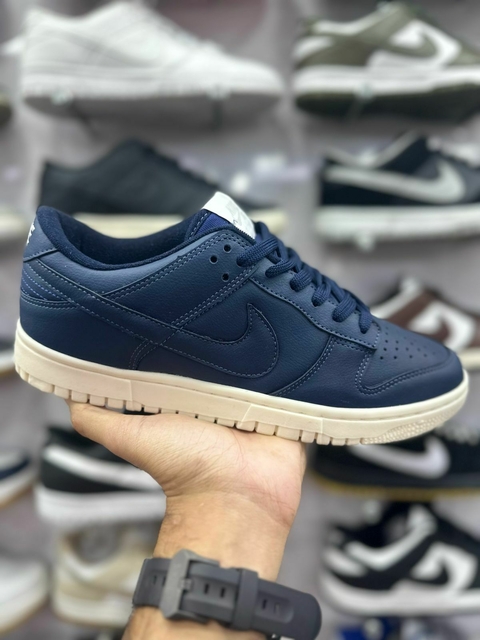 Nike Dunk Low - Marinho - comprar online