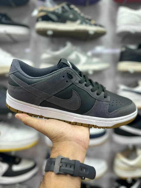 Nike Dunk Low - Cinza - comprar online