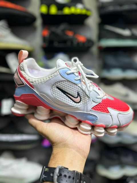 Nike Shox 12 Molas - Branco/Azul/Rosa - comprar online