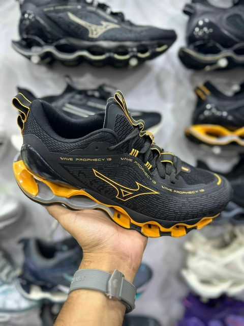 Mizuno Prophecy 13 - Preto/Laranja - comprar online
