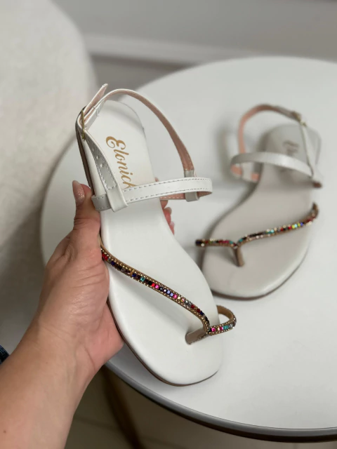 Rasteira com tira strass Barbara