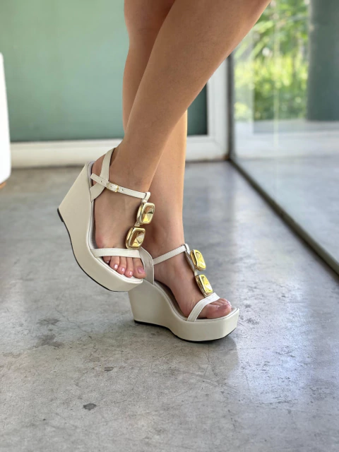 Plataforma Anabele Liliane