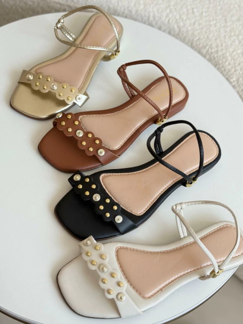 Sandalia Rasteira de Tiras Joana