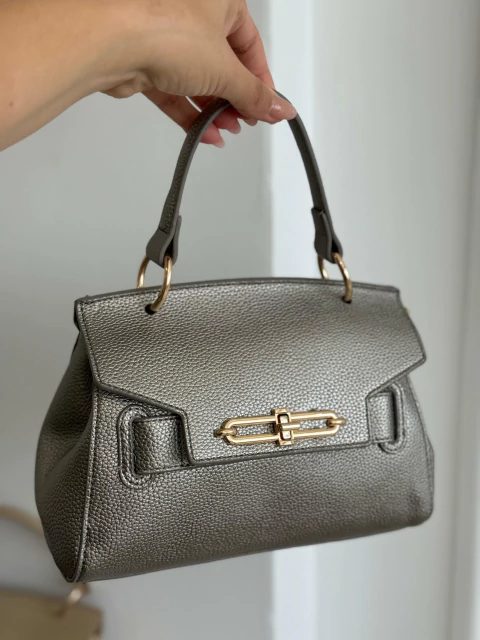 Bolsa de mão Classíca com fecho Dourado