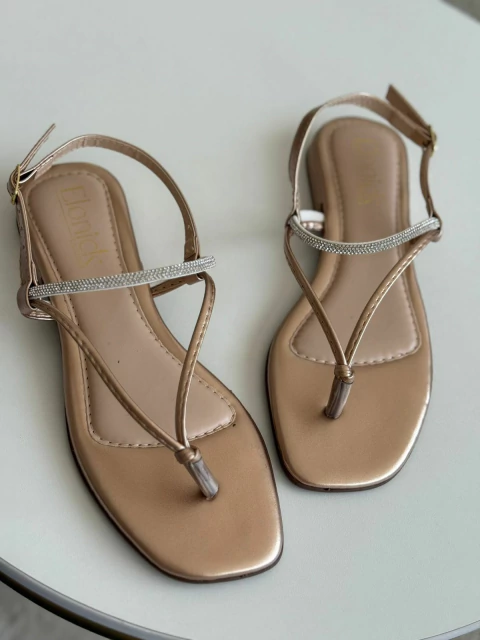 Rasteira Metalizada com Strass Julia - comprar online