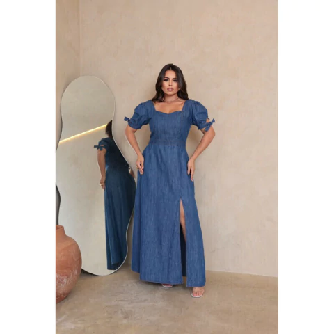 Vestido Jeans Longo Manga Curta Com Amarração Lastex e Fenda Lateral