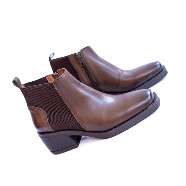 Bota Dona de Kouro — imagen 7