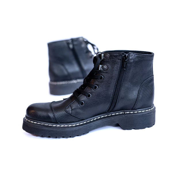 Borcegos rebel de KOURO — imagen 3