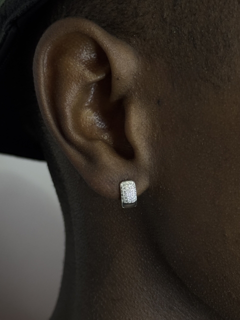 Brinco Menino Ney (Argola Cravejada 6mm) - comprar online