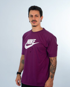 Imagem do CAMISETA NK SPORTWEAR ICON FUTURA