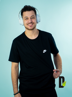 CAMISETA 'NK SPORTWEAR BASICA'