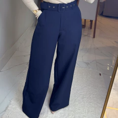 Calça Pantalona com Cinto Azul Marinho na internet