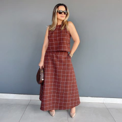 Conjunto Elisa - Cropped Alongado e Saia Midi - Marrom