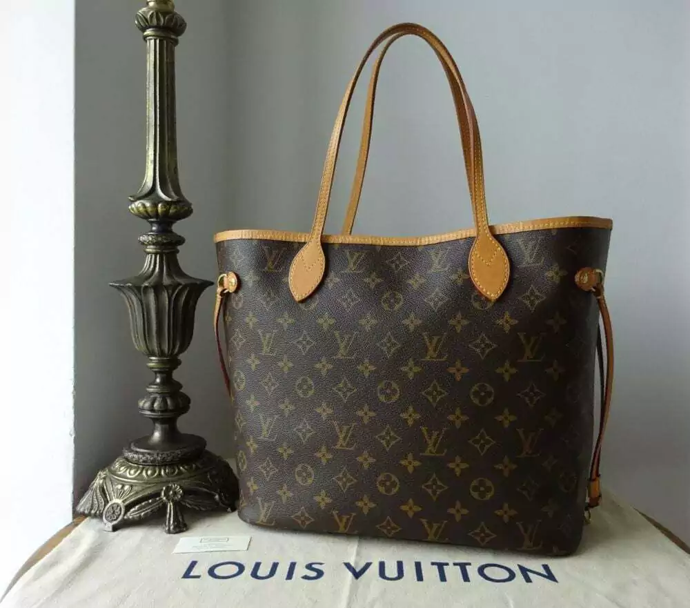 Neverfull monogram