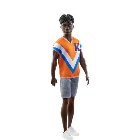 Boneco Ken Fashionista Negro com Shorts Cinza Mattel HJT08/HPF79/DWK44 - comprar online