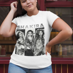 Camiseta Plus Size Shakira P&B