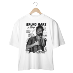 Camiseta Oversized Bruno Mars Hits Branca na internet