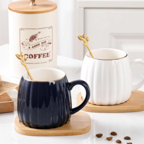 TAZA ACANALADA + PLATO Y CUCHARA