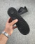 Modelo Air Force All Black na internet