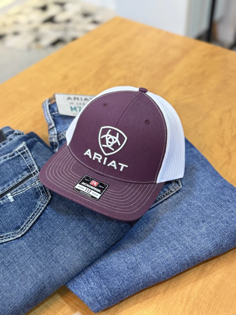 Boné Ariat importado