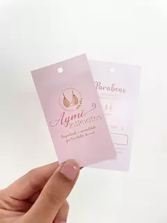 Tag Roupas Verniz total 4.8x8.8cm
