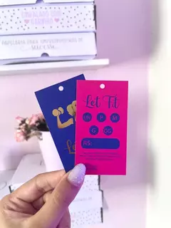 Tag Roupas Hotstamping 4.8x8.8cm na internet