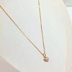 1354 - Colar Folheado Ouro 18k - Coração com Pedras Cristais - comprar online