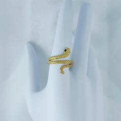 2267 - ANEL COBRA REGULAVÉL FOLHEADO OURO 18K - TAM 18-20 na internet