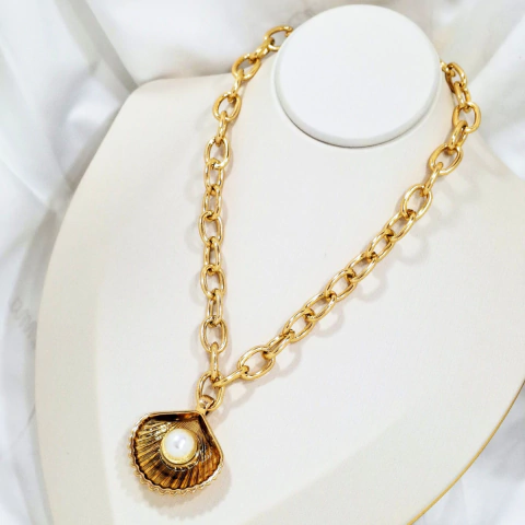 1285 - Colar Folheado Ouro 18k - Concha com Pérola - comprar online