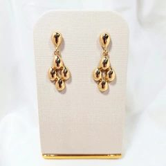 1297 - Brinco Minimalista Biju Dourado - 3 Gotas na internet